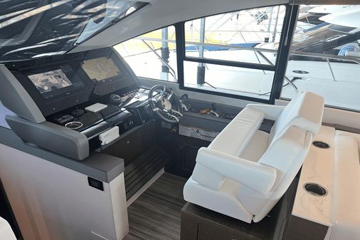 Cruisers Yachts 50 Cantius image