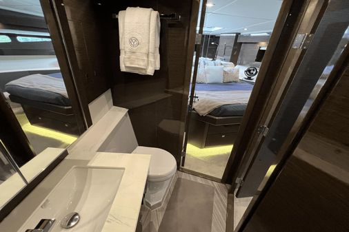 Cruisers Yachts 50 Cantius image