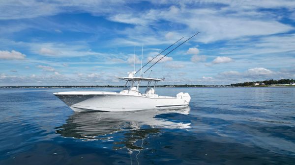 Mag Bay 33 CC