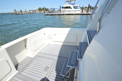 Ocean 48 Cockpit Motor Yacht image