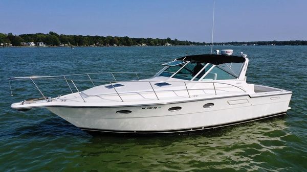 Tiara Yachts 3300 Open 