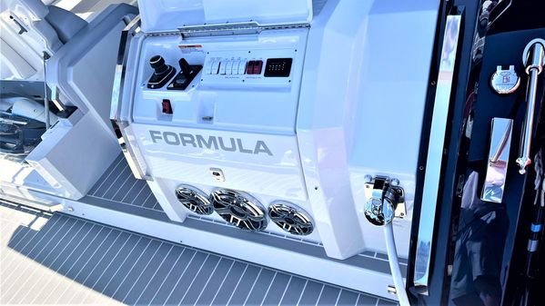 Formula 500 Super Sport Crossover image
