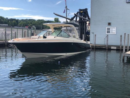 Chris-Craft Launch 31 GT - main image