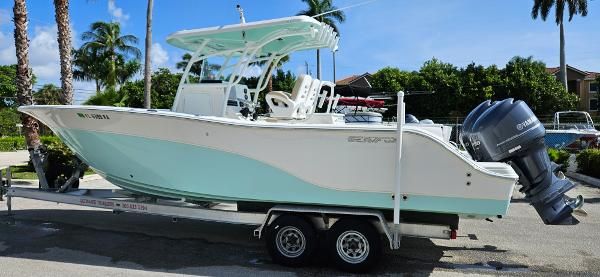 Sea Fox 28 Commander 