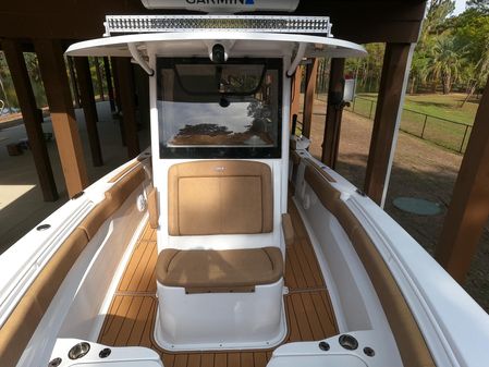 Sea Hunt Gamefish 30 Forward Seating image