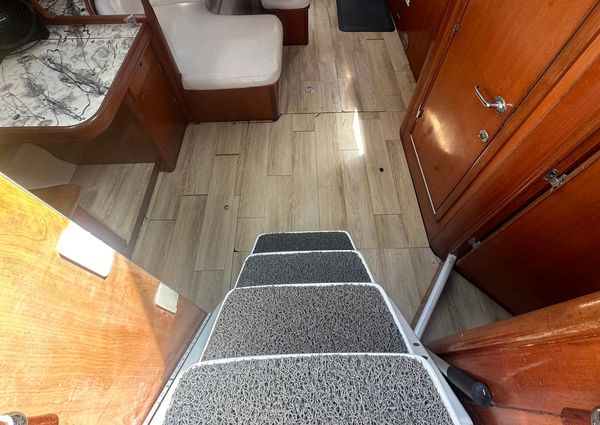 Beneteau 393 image