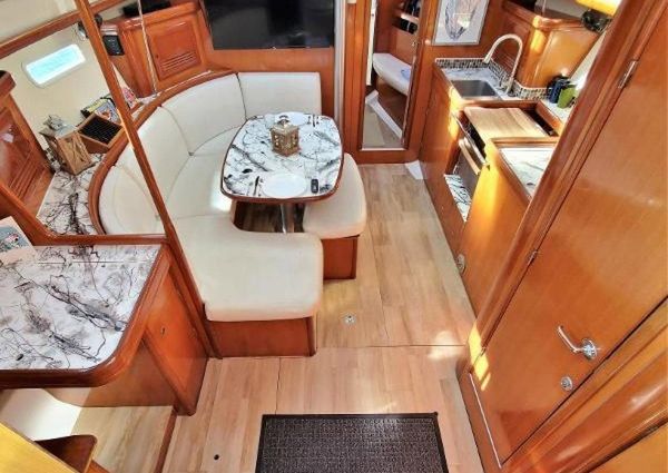 Beneteau 393 image