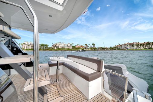 Galeon 500 Fly image