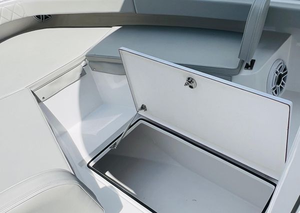 Onslow-bay 27-CENTER-CONSOLE image