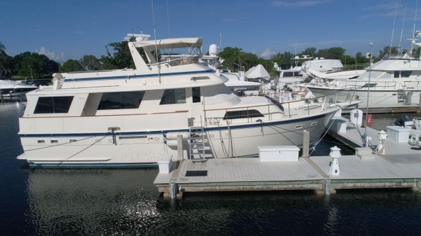 Hatteras 58 Motor Yacht 