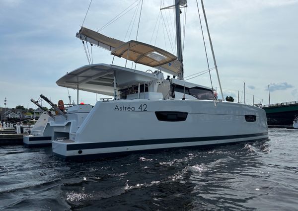 Fountaine-pajot ASTREA-42 image