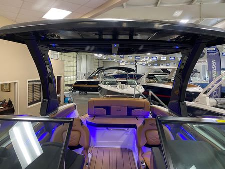 Chaparral 26-SURF image