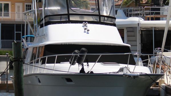 Silverton Aft Cabin Motor Yacht