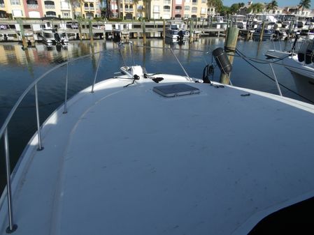 Silverton Aft Cabin Motor Yacht image