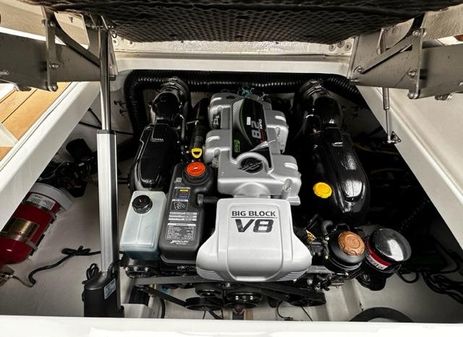 Chaparral 30 Surf image