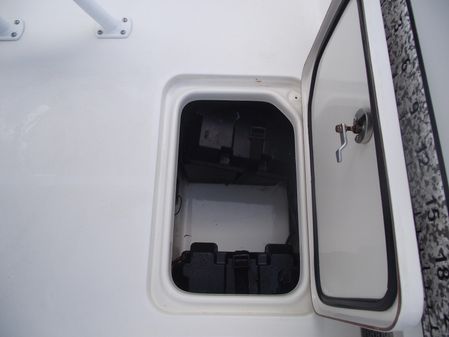 Sea-pro 219-CENTER-CONSOLE image