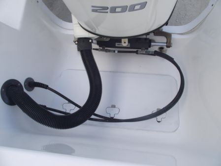 Sea-pro 219-CENTER-CONSOLE image