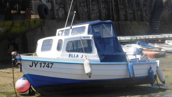 Redbay Boats Fast Fisher