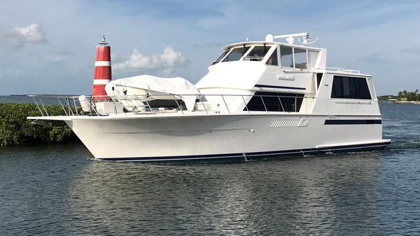 Viking 54 Sports Yacht 