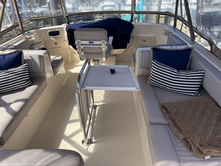 Mainship 400 Trawler image