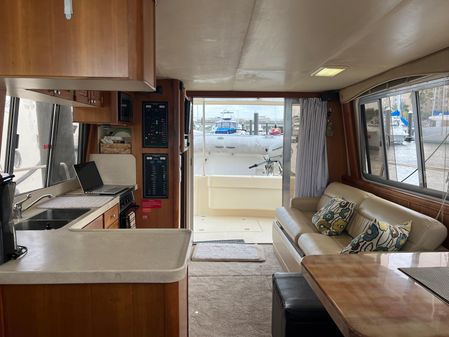 Mainship 400 Trawler image