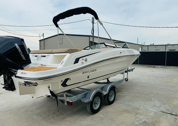 Bayliner VR6-BOWRIDER-OB image