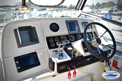 Cruisers-yachts 3575-EXPRESS image