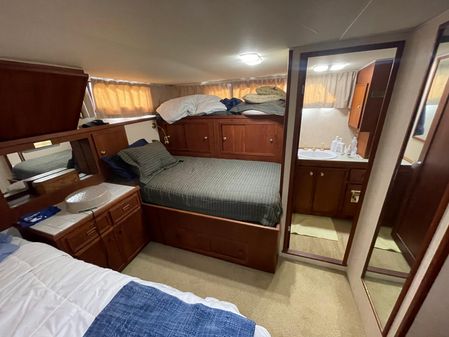 Uniflite Aft Cabin image