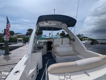 Sea Ray 330 Sundancer image