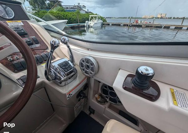 Sea Ray 330 Sundancer image