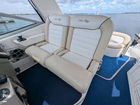 Sea Ray 330 Sundancer image