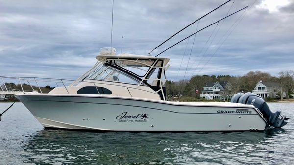 Grady-White Marlin 300 