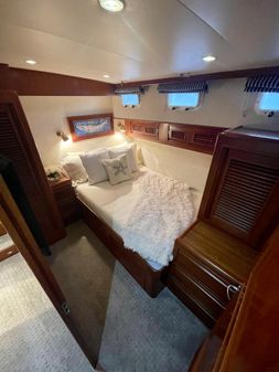 Offshore Yachts 52 Sedan image