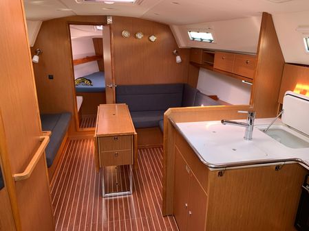 Bavaria Cruiser 36 image