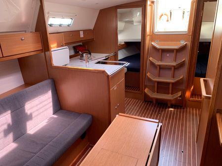 Bavaria Cruiser 36 image