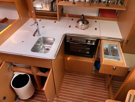 Bavaria Cruiser 36 image