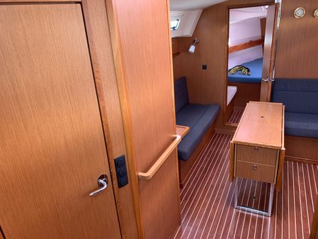 Bavaria Cruiser 36 image