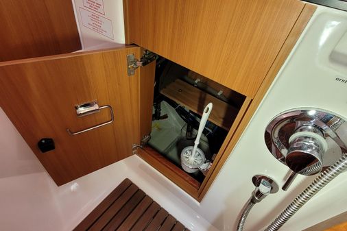 Bavaria Cruiser 36 image