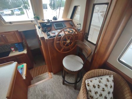 Mainship 34 Trawler image