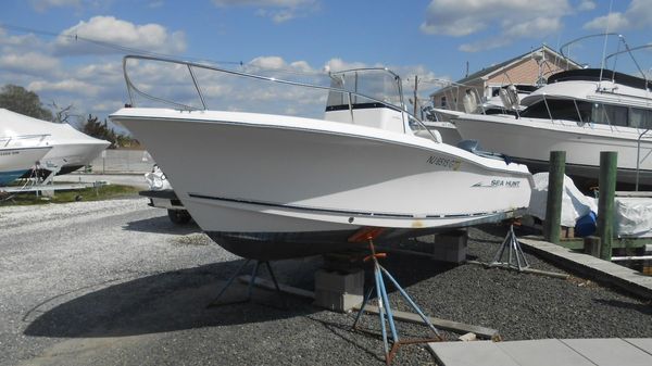 Sea Hunt 207 Triton 
