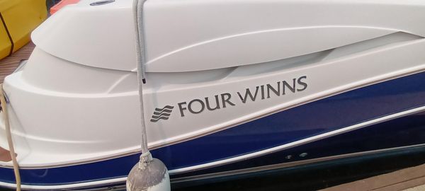 Four Winns V358 image