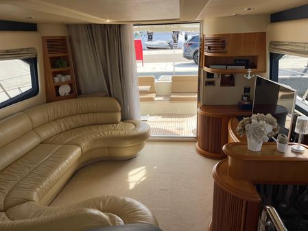 Azimut 46 image