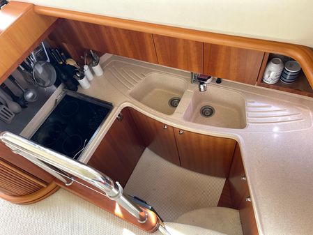 Azimut 46 image