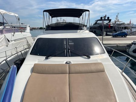 Azimut 46 image