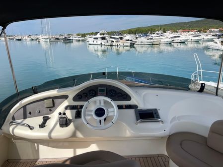 Azimut 46 image