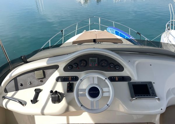 Azimut 46 image