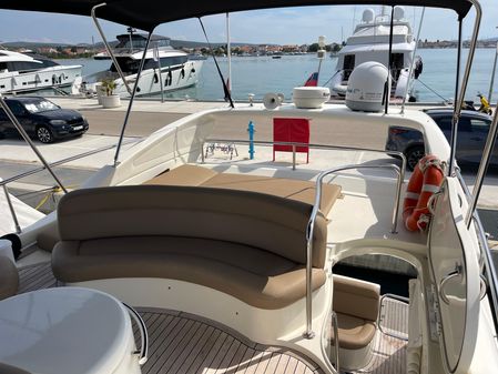 Azimut 46 image