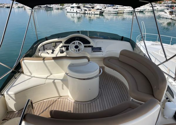 Azimut 46 image