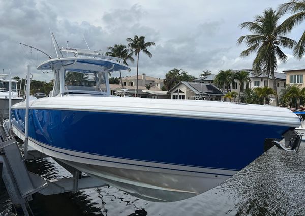 Intrepid 400 Center Console image