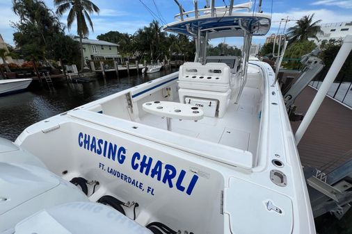 Intrepid 400 Center Console image